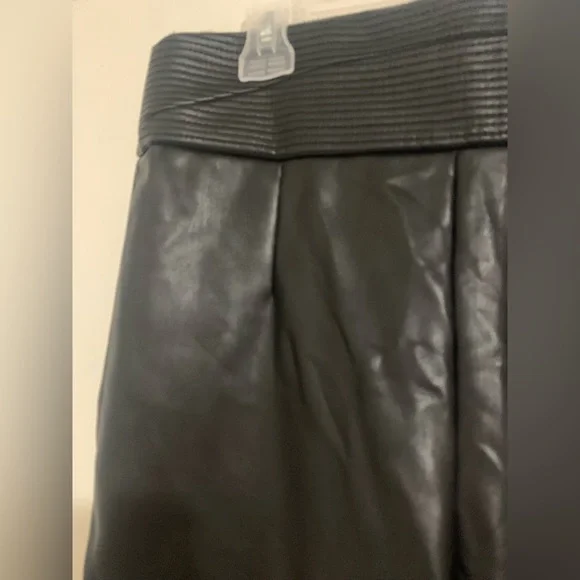 Leather pants - Picture 2 of 3